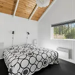 1482-aakirkeby-fyrreskoven-30 펜션