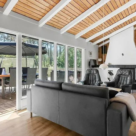 1482-aakirkeby-fyrreskoven-30