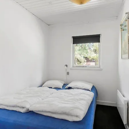 1482-aakirkeby-fyrreskoven-30 Сasa de vacaciones