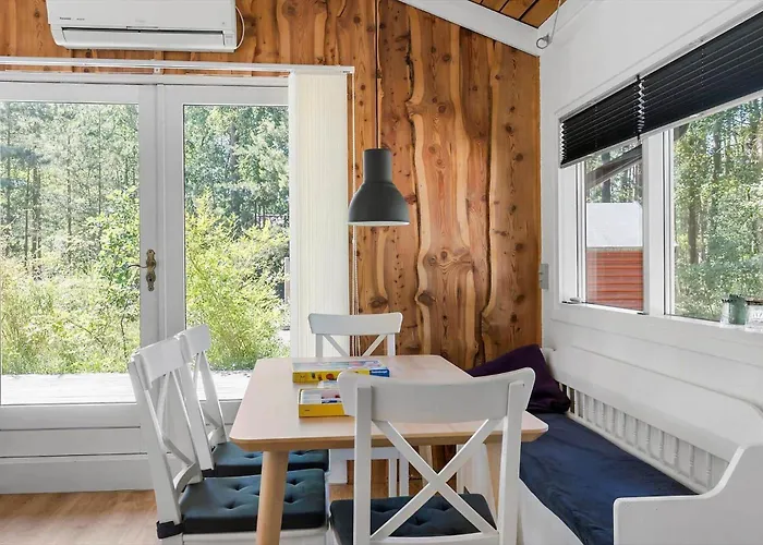 1482-aakirkeby-fyrreskoven-30 Сasa de vacaciones