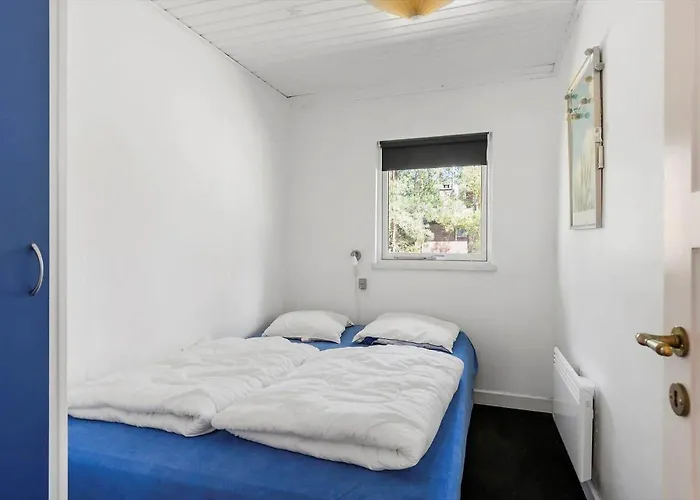 1482-aakirkeby-fyrreskoven-30 Сasa de vacaciones